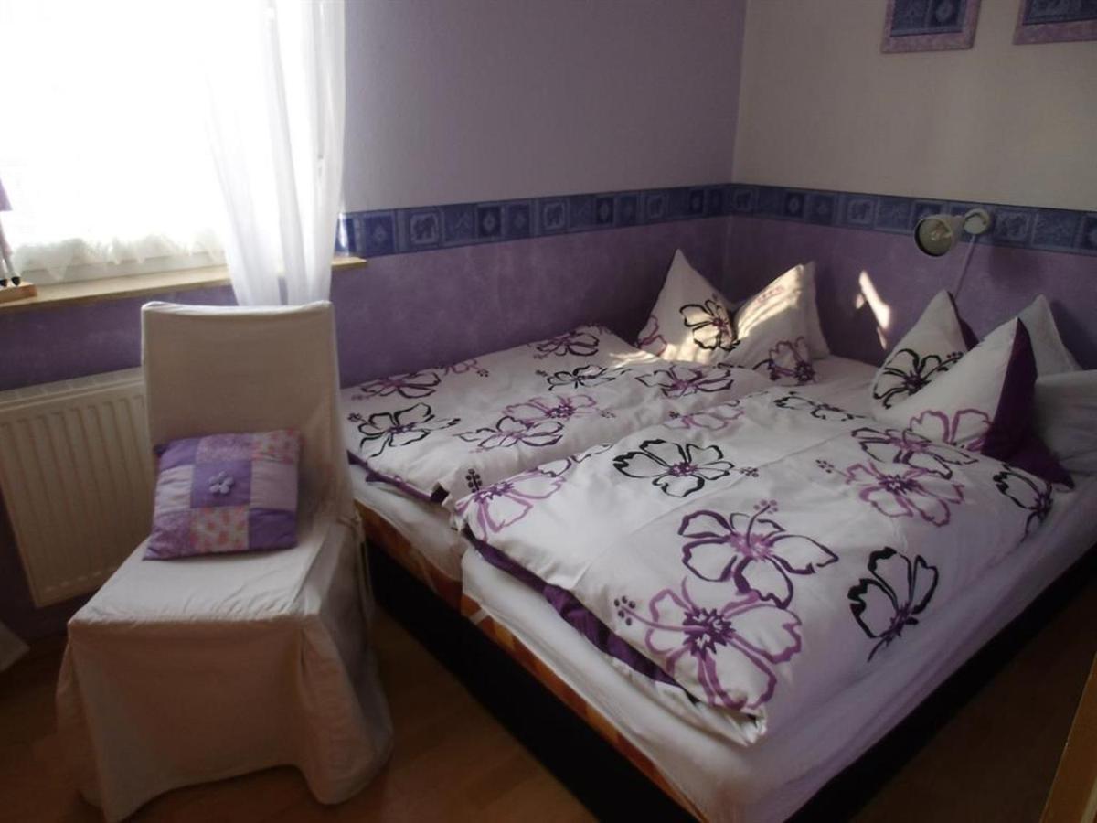 Ferienwohnung Tschitschmann Наумбург Экстерьер фото